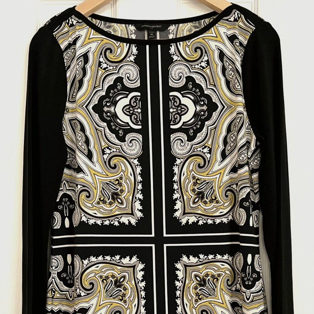 Banana Republic straight fit/long sleeve dress, size Petite M, blk/wht & yellow